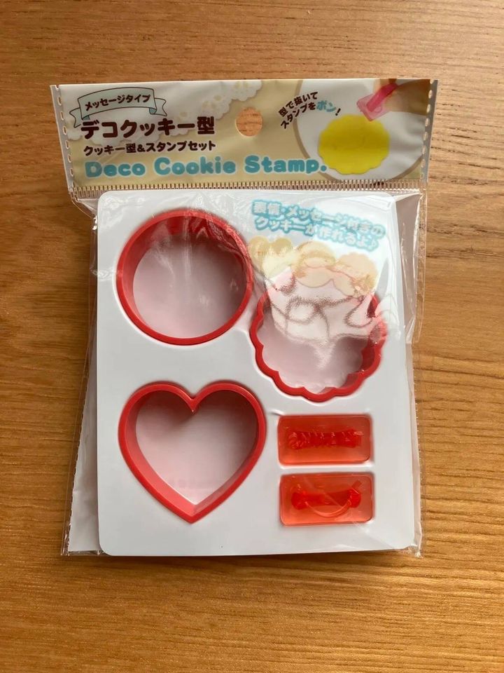 Seria(セリア)：デコクッキー型 メッセージ