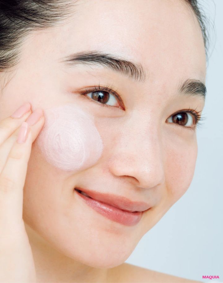 ヘア＆メイク 長井かおりさん監修 多幸感ベースメイク ピンク下地でハリ感を