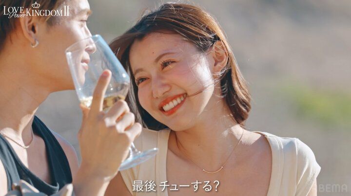 【写真・画像】「チューする？」”神スタイル”童顔美女が大胆行動！王子様系モデルとの再会で燃え上がり…「おいおいおい！」スタジオ騒然 3枚目