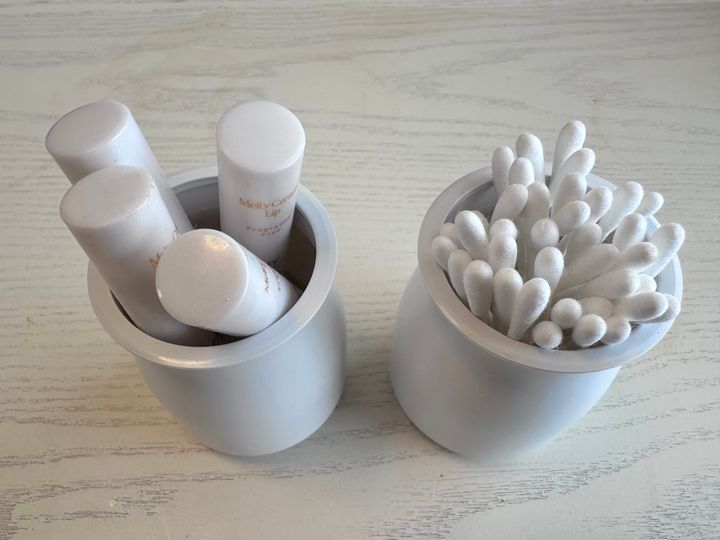 洗面所周りの小物入れに