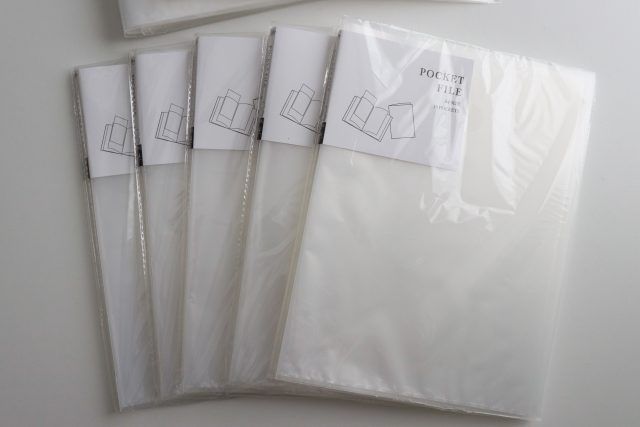 セリアのポケットファイル