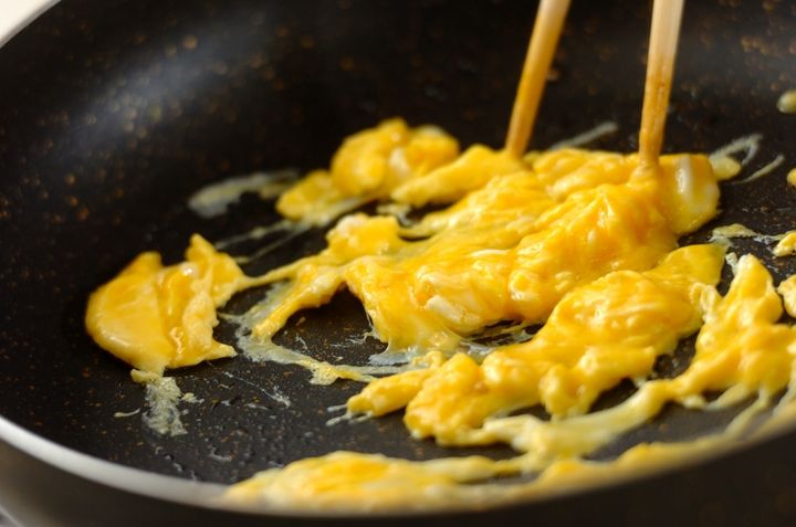 ナンプラー香る！パクチーたっぷりエスニックチャーハン by 池田 絵美さんの作り方2