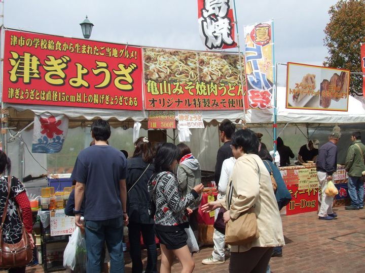 ご当地グルメやキッチンカー出店
