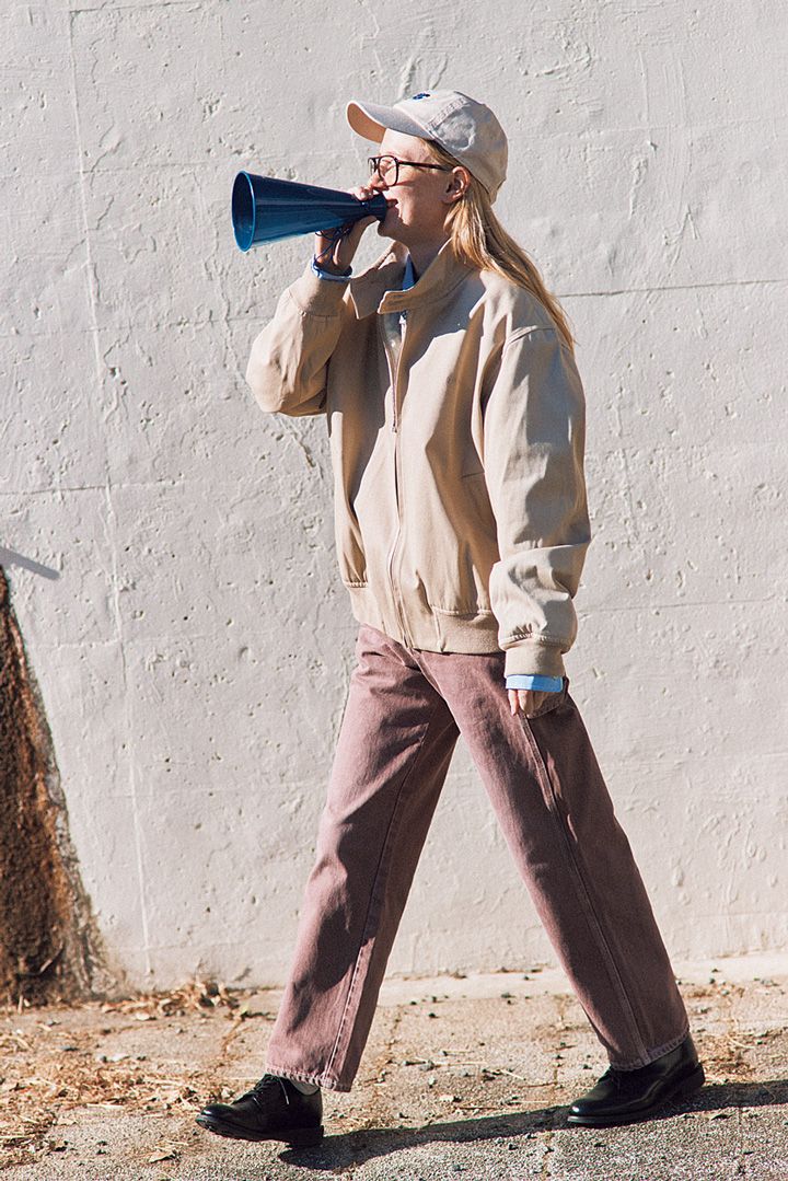 アイビールックの今風アレンジはカラーデニムセレクト【本日のFUDGE GIRL-3月28日】