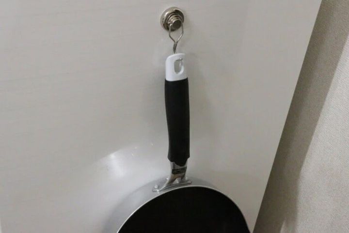 ダイソー ネオジム磁石スイングフック（32mm） 使用例 横向き