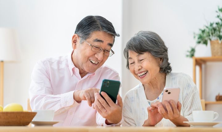 LINEアルバムの写真をまとめて追加・整理するコツ