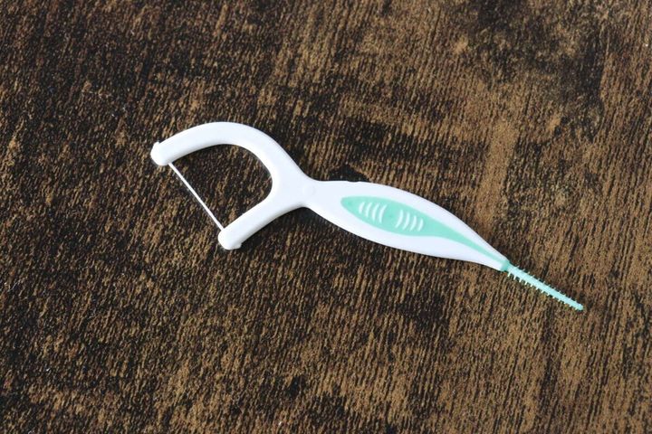 2wayソフト歯間フロス 形状