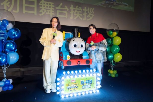 全員の「出発進行〜！」の掛け声でトーマスがライトアップ！