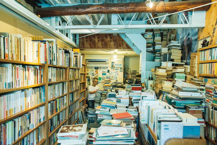 京都〈古書善行堂〉店内