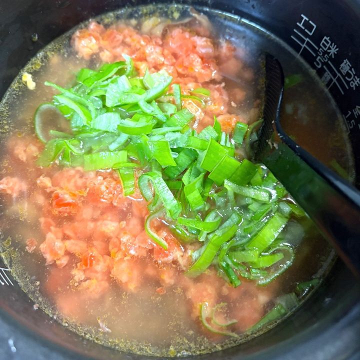 SNSで話題の一撃メシにチャレンジ！丸美屋「とり釜めしの素」が使える