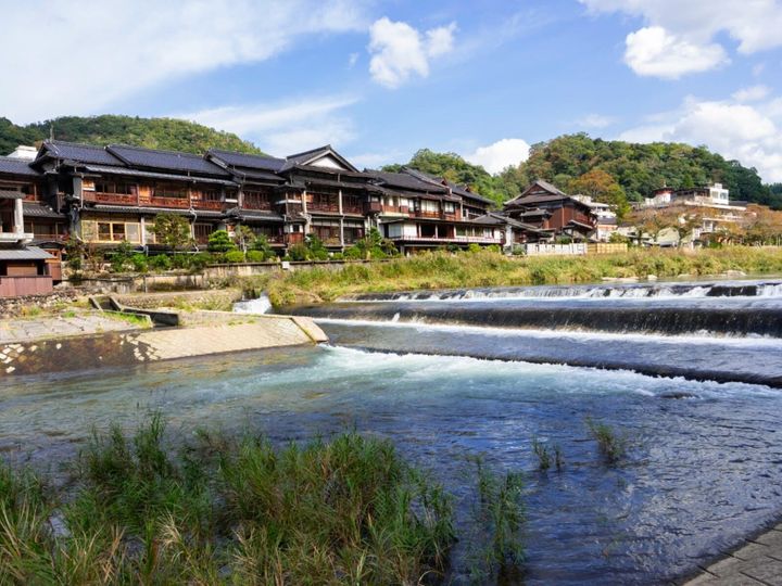 All About ニュース編集部が全国250人を対象に実施した「温泉に関するアンケート」の調査結果から、名湯百選の中で、好き＆行ってみたい「中国地方の温泉」ランキングを発表！ 2位「三朝温泉」を抑えた1位は？