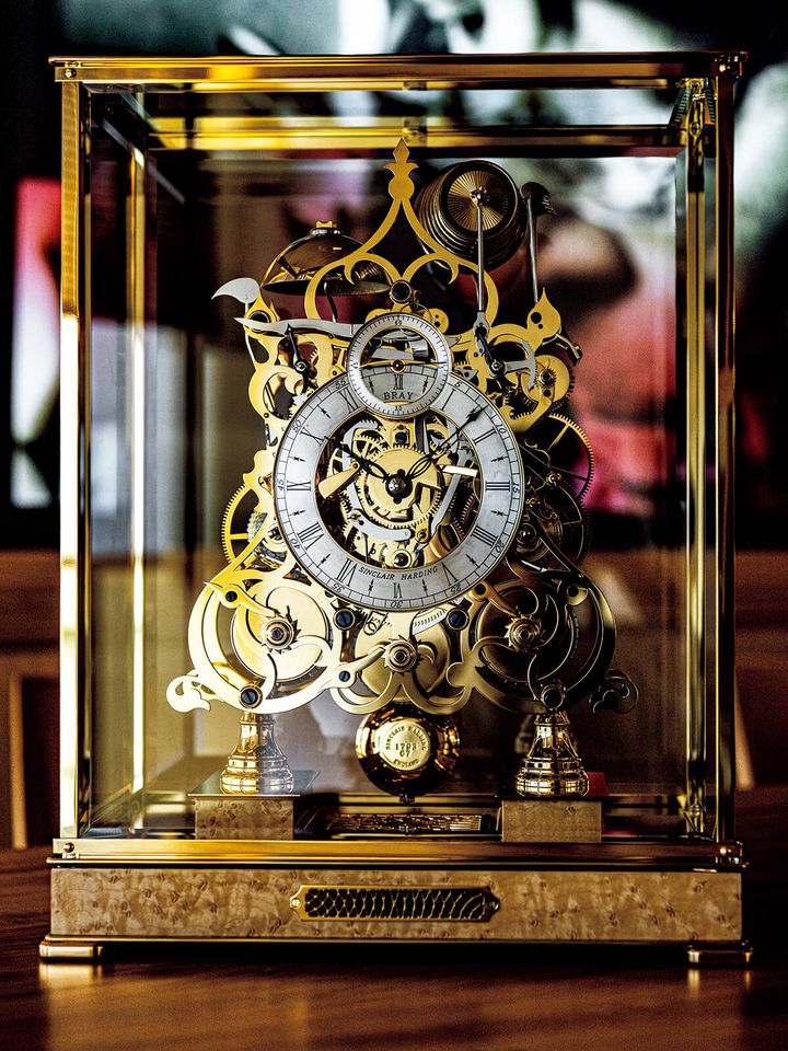 〈シンクレア・ハーディング〉の「スリートレイン・スケルトンクロック」