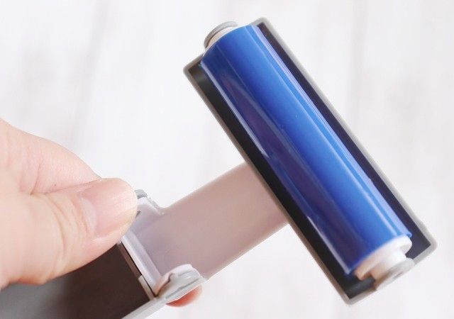 ダイソー ホコリ取り 服