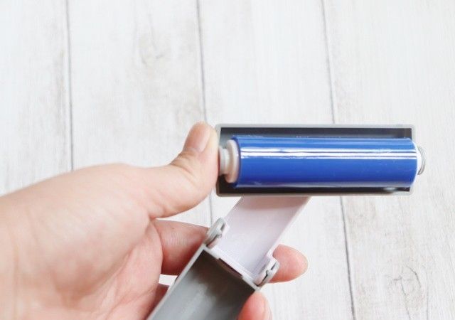 ダイソー ホコリ取り 服