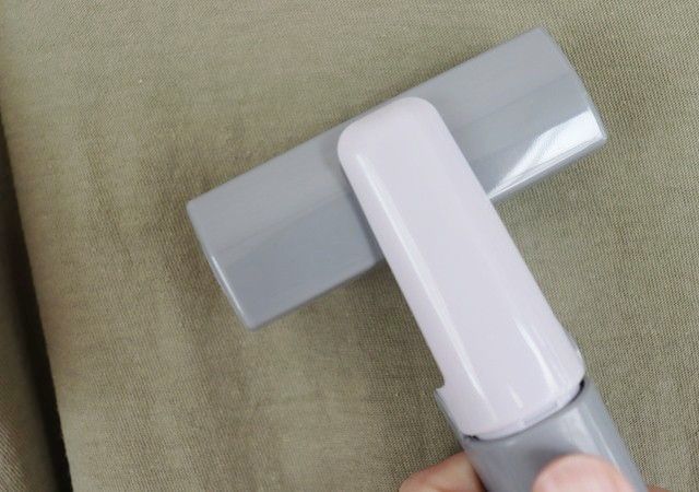 ダイソー ホコリ取り 服