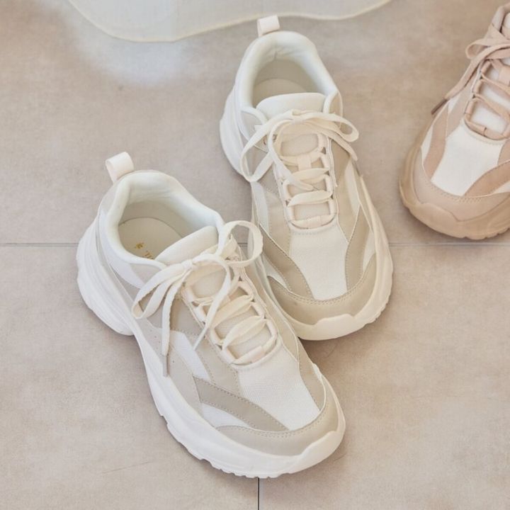 しまむらの配色スニーカー（yumi）