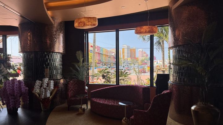 「リーガロイヤルリゾート沖縄 北谷」ロビー