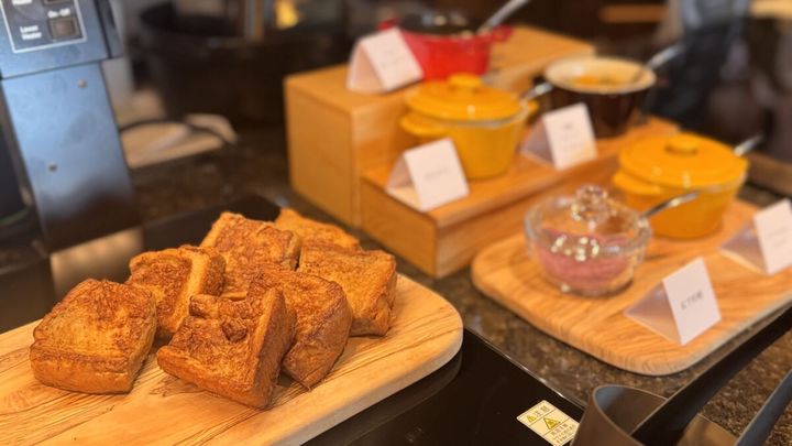 「リーガロイヤルリゾート沖縄 北谷」レストラン朝食メニューフレンチトースト