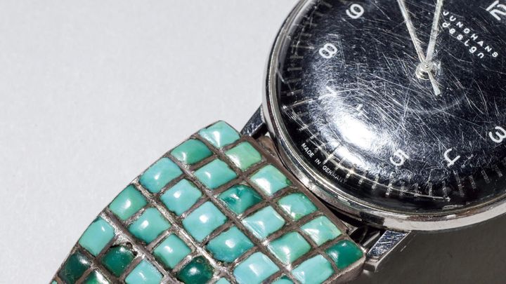 〈ユンハンス〉腕時計