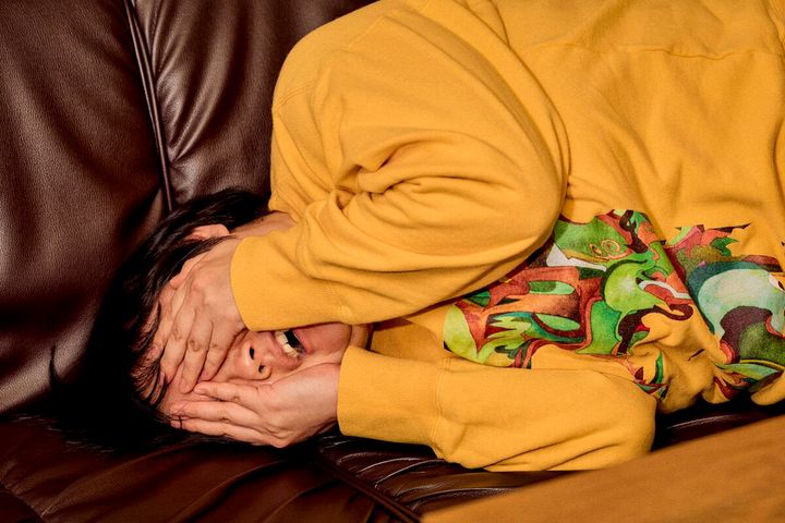 「自衛隊より朝が早い（笑）」超多忙なやす子が、大親友・薄幸の前でだけ見せる“ユンケル2本差し”のボロボロな素顔