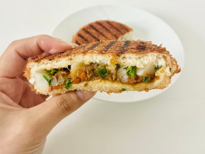 【絶対ウマい。】ヤマザキの『カレーパン』の至極の食べ方♡公式の驚きアレンジで→ザクッともち〜の新食感に！