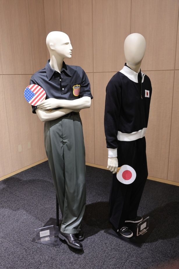 イベントでは、マーティとエンドウの衣装も展示されていた [c]Courtesy of A24