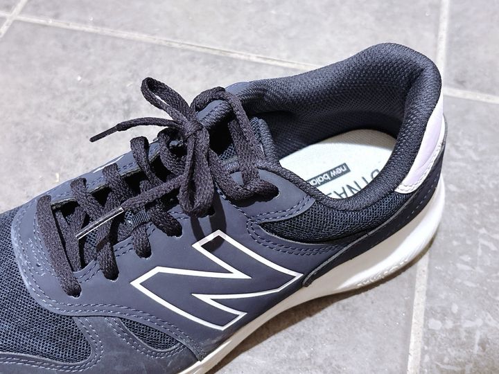 より足のフィット感が増す