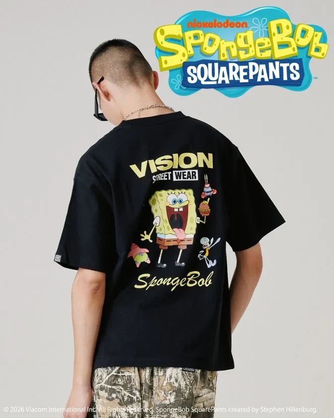 マルチグラフィックTシャツ ディテール