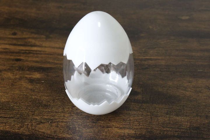 セリアのたまご型収納ケース 大のサイズ