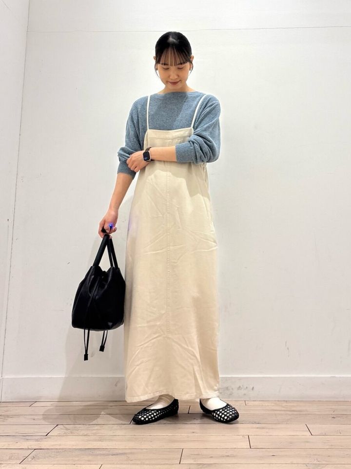 2026春大人女性おすすめ白キャミワンピースコーデ