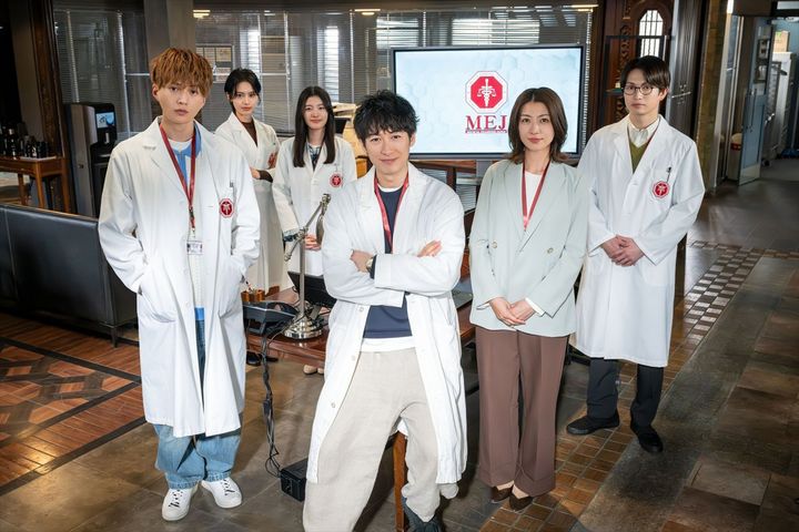 ドラマ『LOVED ONE』MEJメンバー集結の新ビジュアル （C）フジテレビ width=
