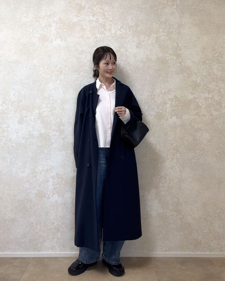 ユニクロオックスフォードシャツ デニムパンツコーデ