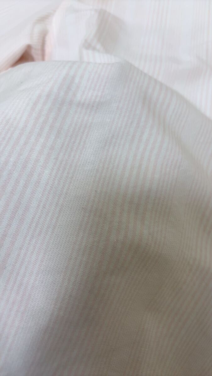 ユニクロオックスフォードシャツ 生地感