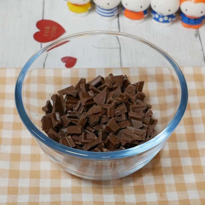 いちごのチョコカヌレ手順01