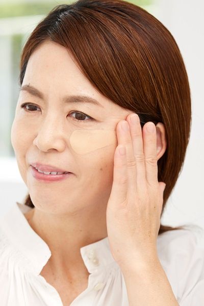 つけ方も簡単！ 乳液のようにスーッとのばすだけ