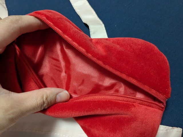 ハローキティ リボン型ポーチ 内側