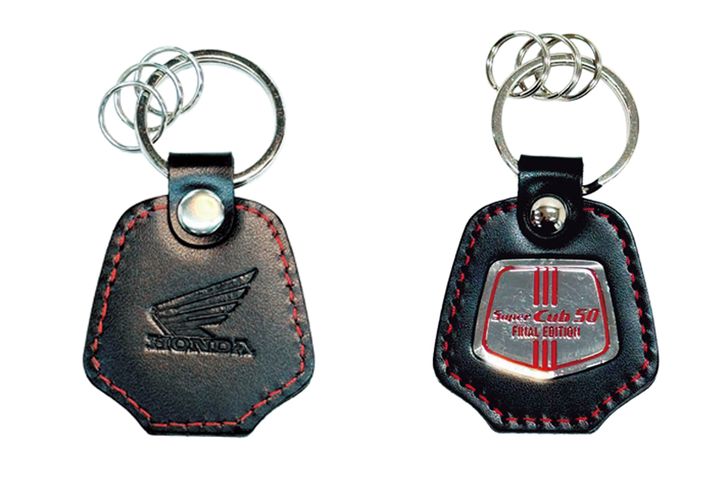 【カブ主必見】ホンダ公式のカブグッズが熱い！ヘルメットからアパレルまで所有欲を満たす名品たち