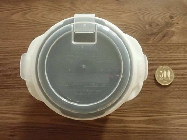 DAISO(ダイソー)：冷凍保存容器(ごはん一膳、二重構造)