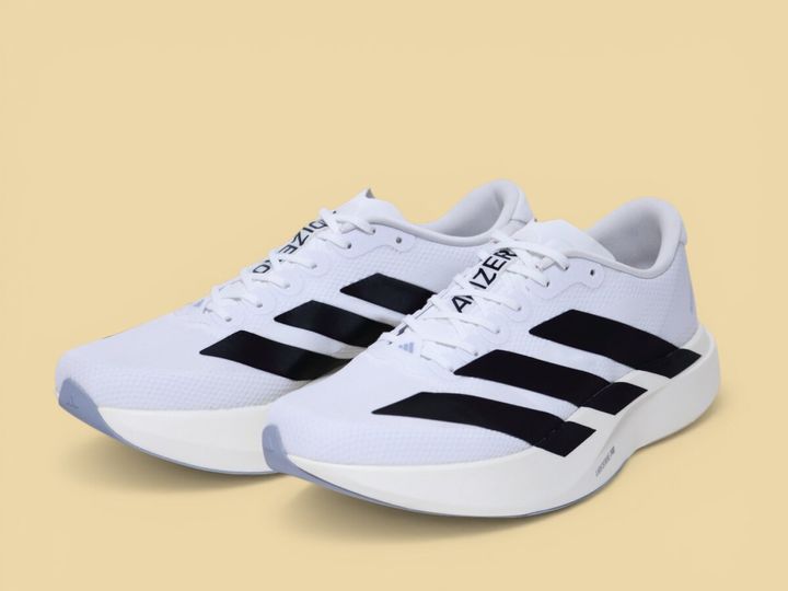 アディダスの「アディゼロ EVO SL ウーブン」¥19,800