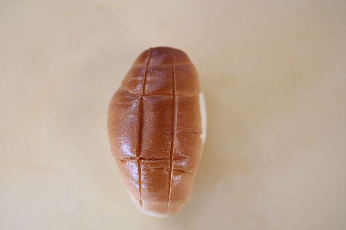 『ロールパン』を冷凍した結果▶まるでお店で買ったような仕上がりに！？グンと見た目が良くなる秘密のひと手間♡