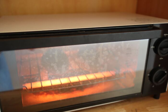 『ロールパン』を冷凍した結果▶まるでお店で買ったような仕上がりに！？グンと見た目が良くなる秘密のひと手間♡