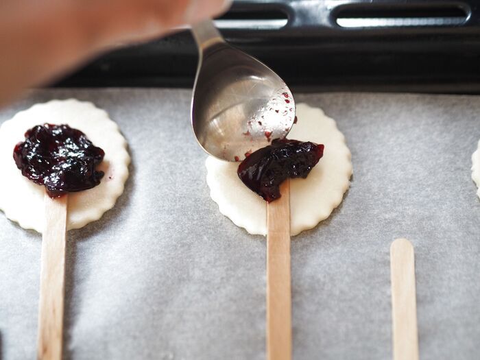 簡単なのにキュートすぎる！『パイポップ』の作り方。おやつタイムが楽しくなる♡