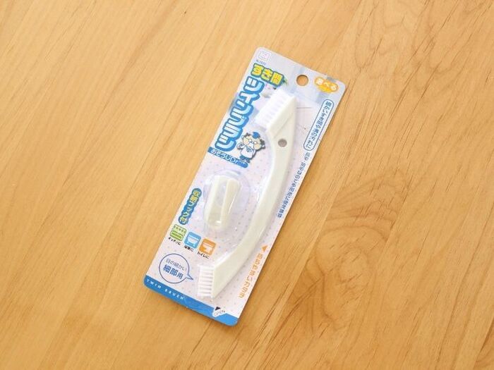 キャンドゥのすき間ツインブラシ