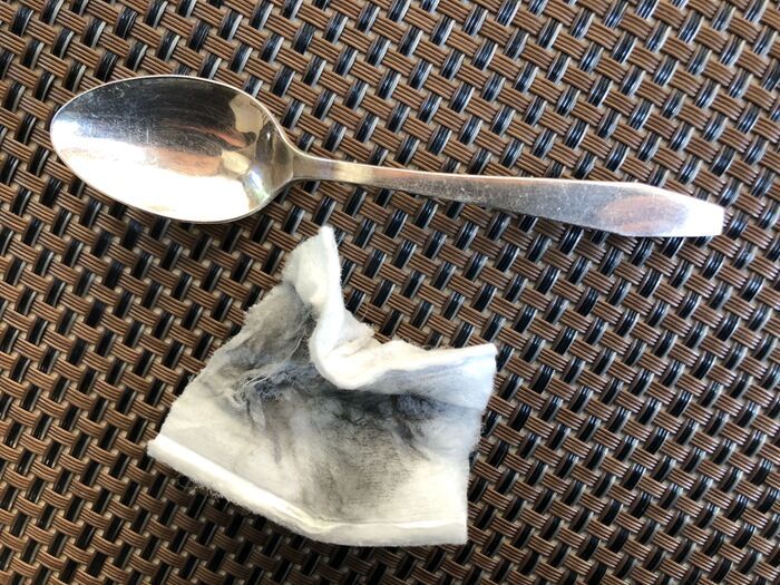 『くすんだスプーン』がピカピカに大復活♡歯磨き粉vs口紅！？シルバーの黒ずみ落とし選手権の結果は…