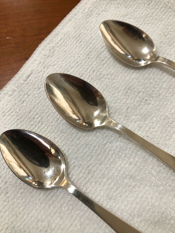 『くすんだスプーン』がピカピカに大復活♡歯磨き粉vs口紅！？シルバーの黒ずみ落とし選手権の結果は…