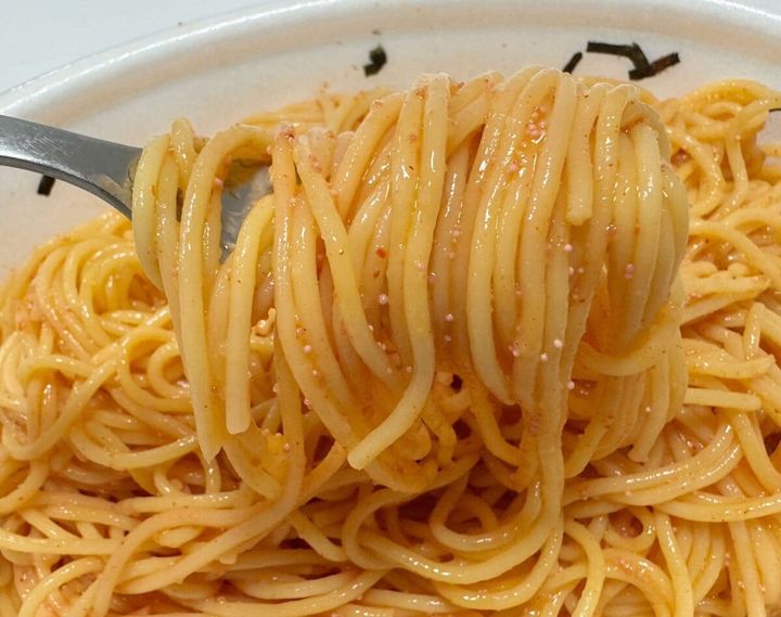 ピリ辛の明太子バターが程よい辛さと絶妙な塩味で食欲をブースト