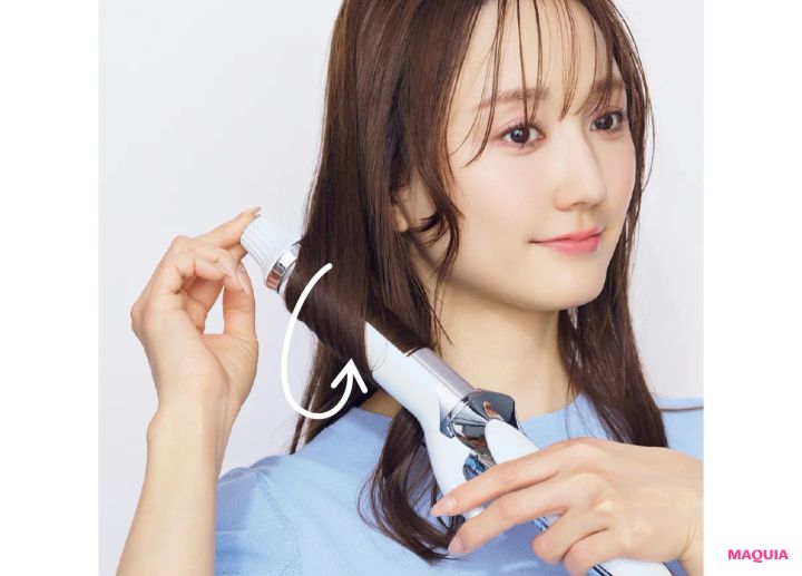 「リファカールアイロン プロ」使った多幸感×今どきニュアンス巻き 毛先を内巻きに