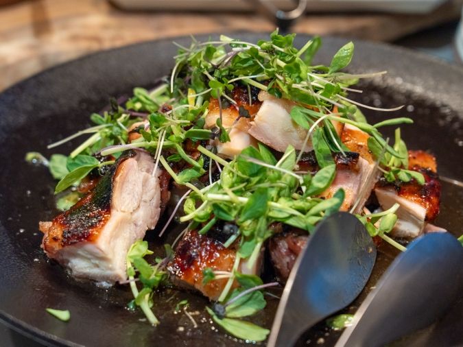 kubelto 塩こうじチキンの薪焼き