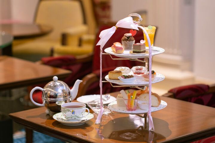 美術館みたいな憧れ空間で、絶品アフタヌーンティーを♪ 銀座「ロイヤルクリスタルカフェ」