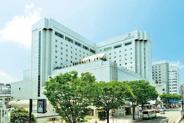 【秋田県秋田市】ANAクラウンプラザホテル秋田「空桜」のブッフェに桜スイーツが登場！GWイベントも